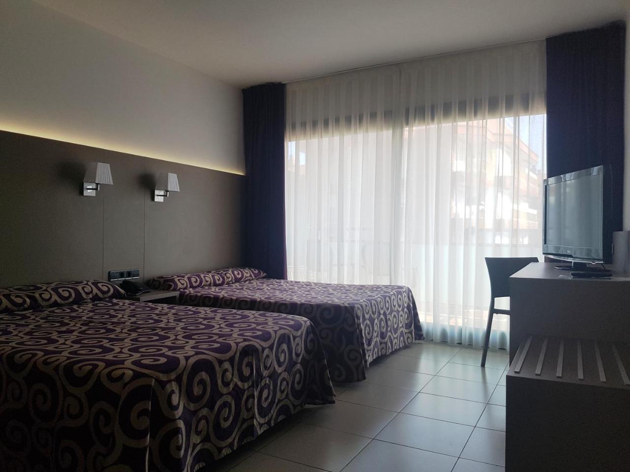 Habitación Doble con vistas a la piscina - 1 o 2 camas