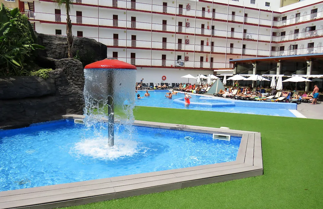 Hotel Papi-1